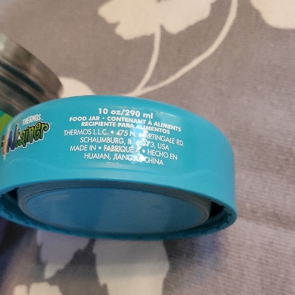 Thermos Aqua Food Container - Picture 2 of 4